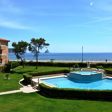 Beachside In Estartit *